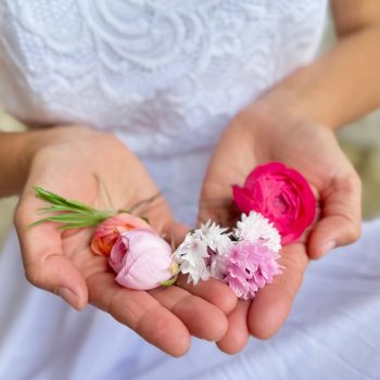 Květiny do vlasů na drátku svatební