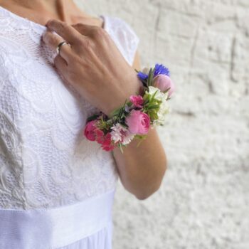 Náramek z květin