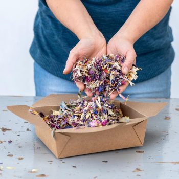 okvětní plátky na házení Kytky od potoka