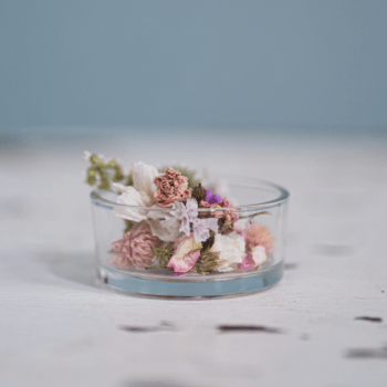 skleničky se sušenými květy