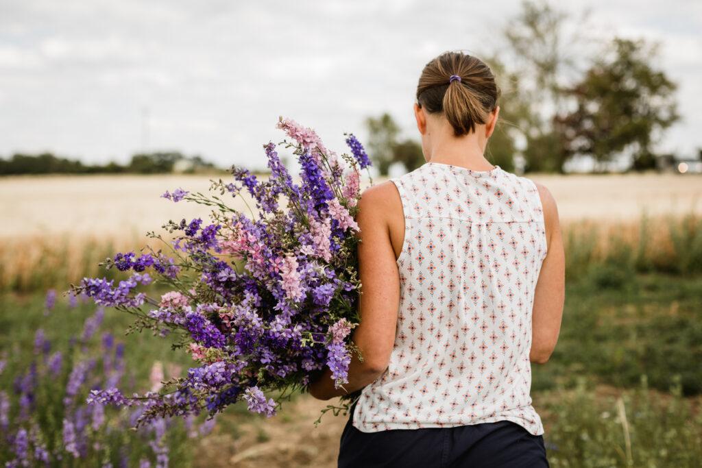 Květinové záhony na rodinné farmě ve Velkých Přílepech