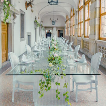 Girlanda na svatební stůl