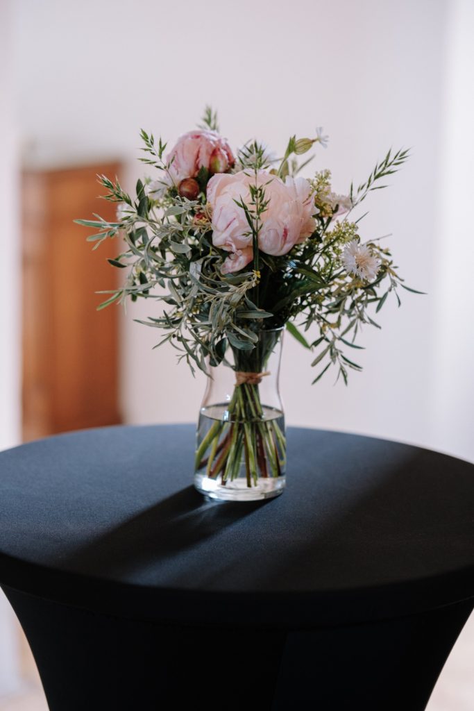 Svatba na zámku pivoňky