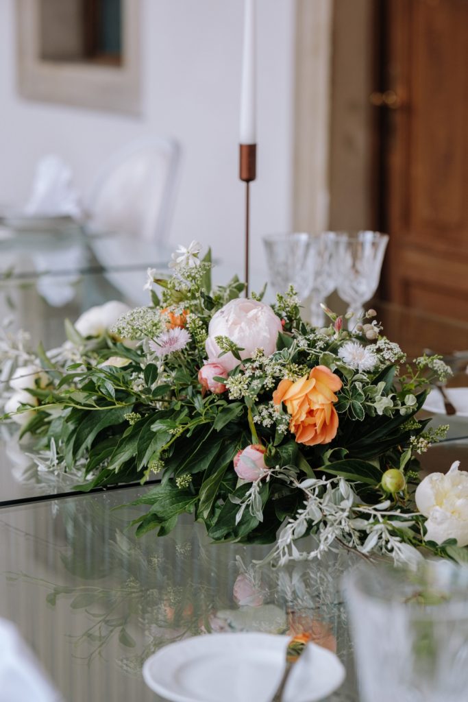 Svatba na zámku pivoňky